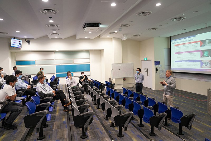 20220304 EO 2022 Singapore Photonics Workshop 0390qhjpg_800.jpg
